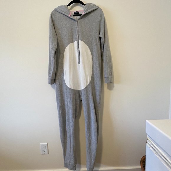Adorable TOPSHOP Bunny Onesie - Picture 3 of 12